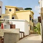 Yellow House *