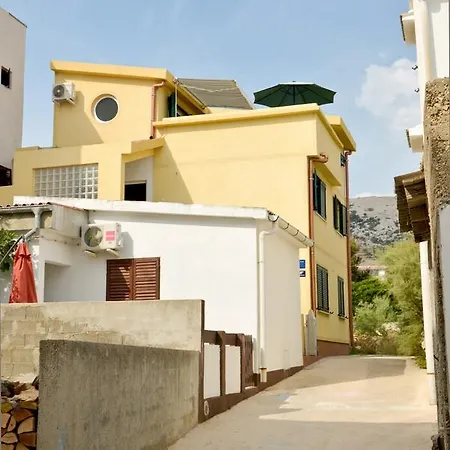 Yellow House *